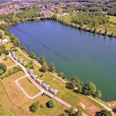 Camping Les Ballastieres - Vosges Du Sud Hotel Champagney Exterior foto