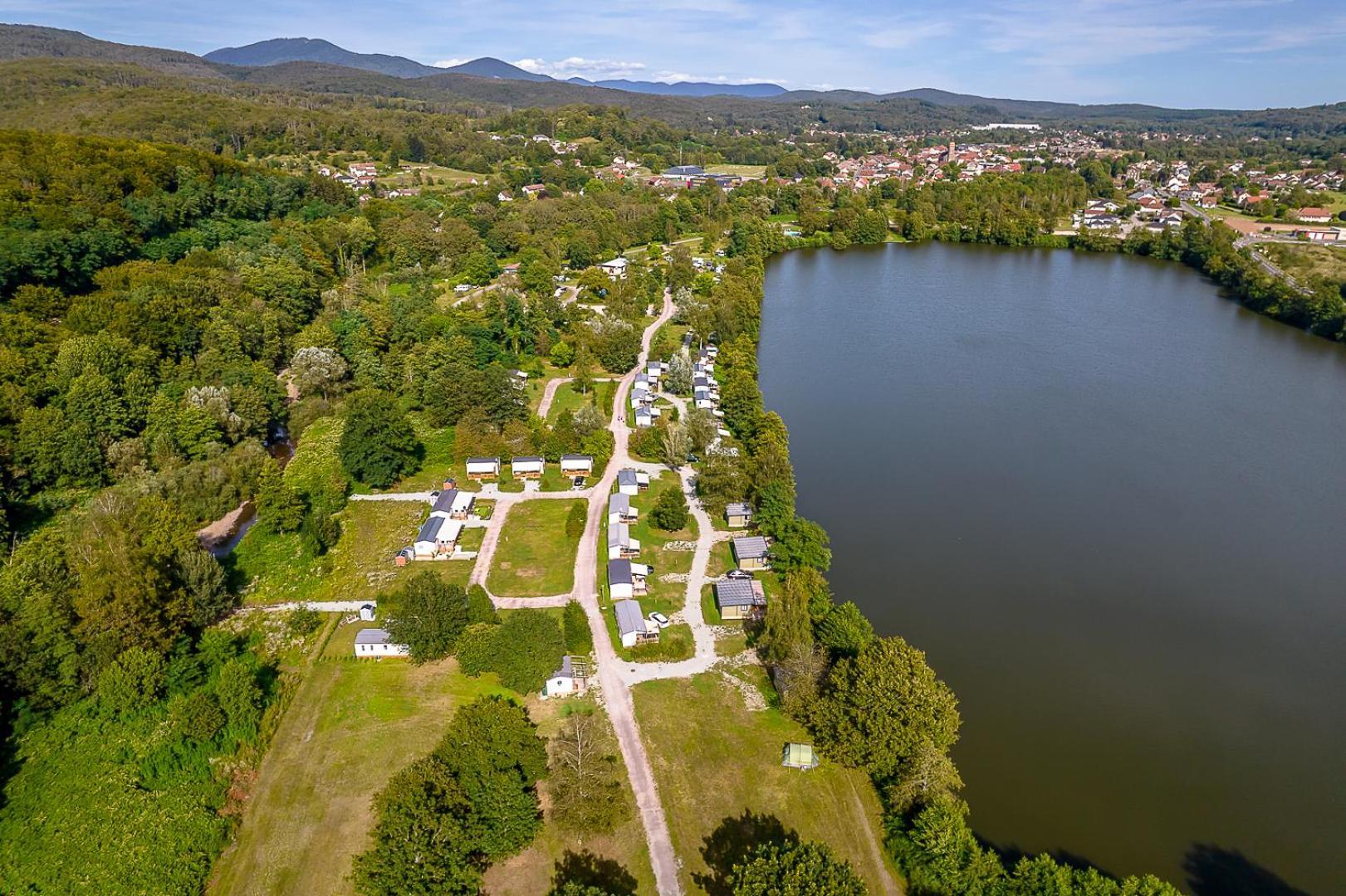 Camping Les Ballastieres - Vosges Du Sud Hotel Champagney Exterior foto