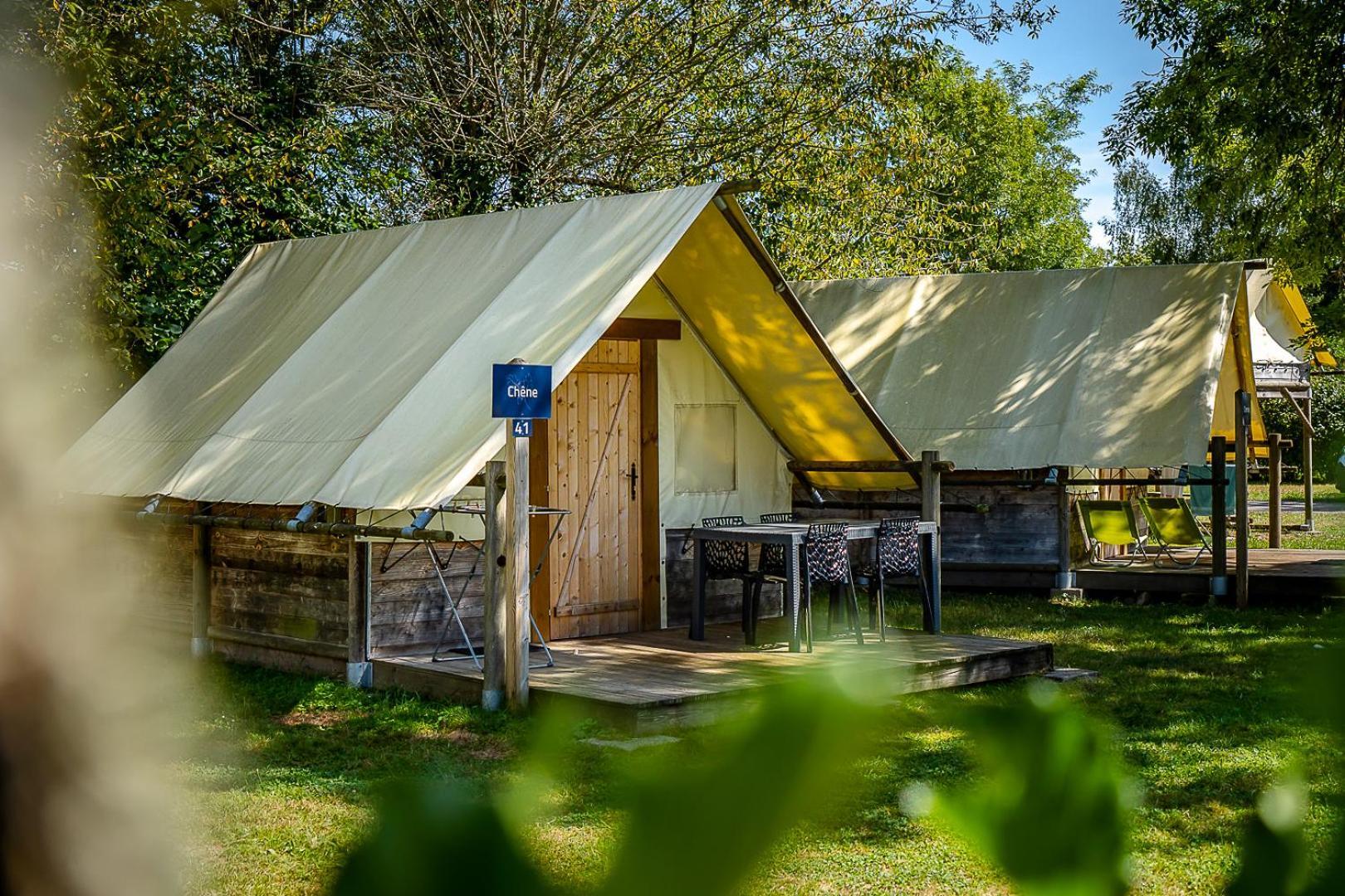 Camping Les Ballastieres - Vosges Du Sud Hotel Champagney Exterior foto